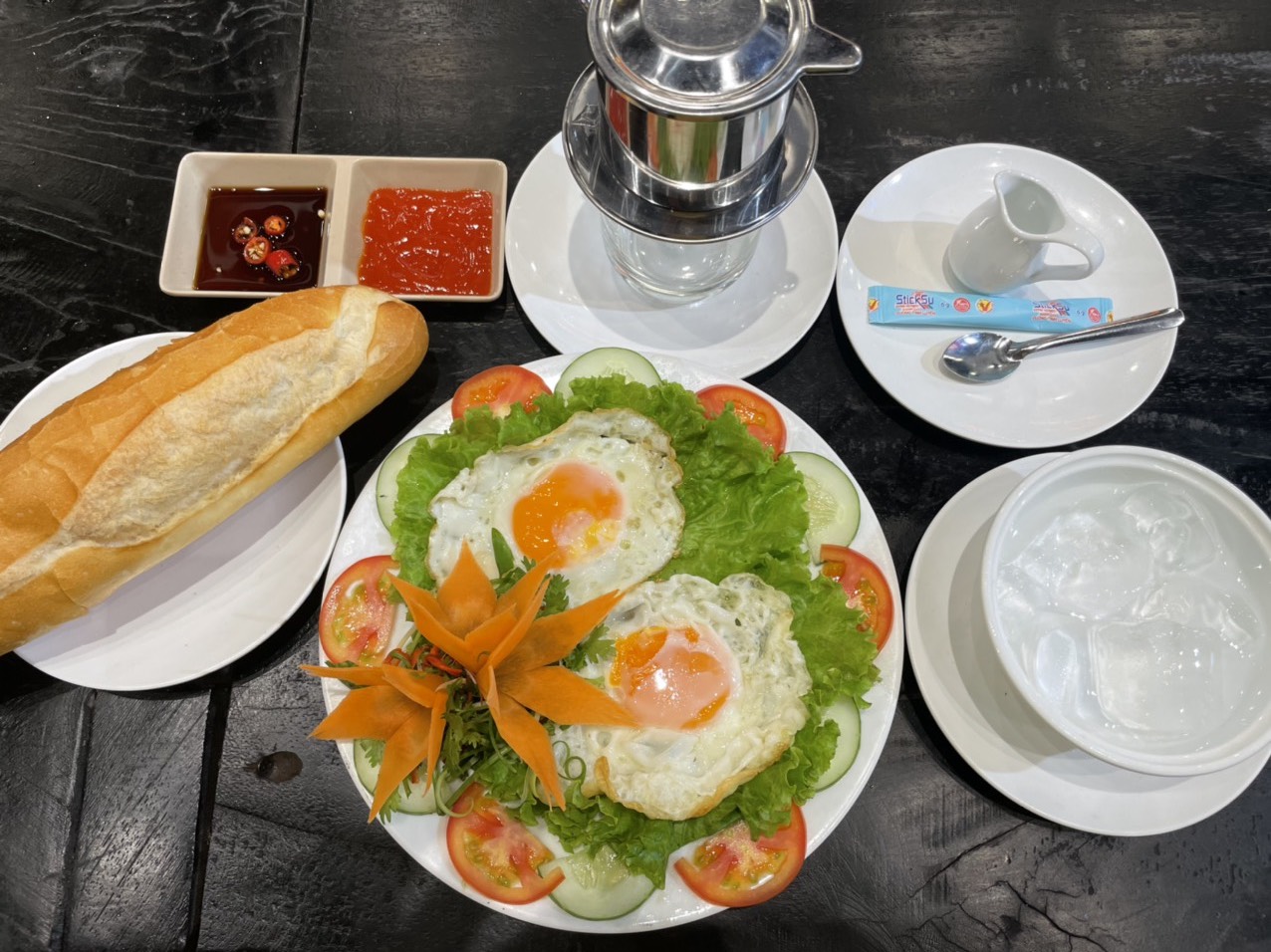 TRÀ CHIỀU -  NẠP NĂNG LƯỢNG TRONG LÚC ĐỢI MÁY BAY (NHÀ HÀNG 27 SEAFOODS 268 VÕ NGUYEN GIÁP - ĐÀ NẴNG